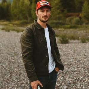 Flint & Tinder Flannel-Lined Waxed Trucker Jacket